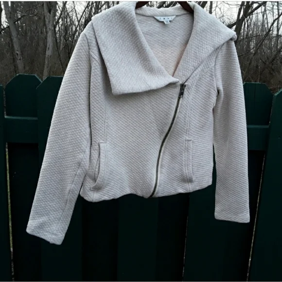 Cabi Ryder Asymmetrical Zip Quilted Moto Jacket - Picture 3 of 13